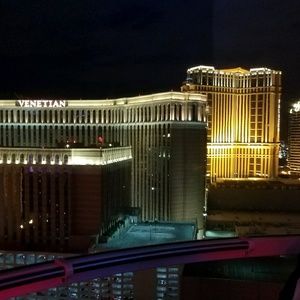 Meet your Posher, Carl